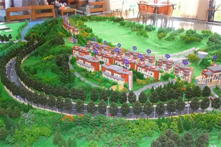 兰凤家园6室3厅3卫259㎡带车库